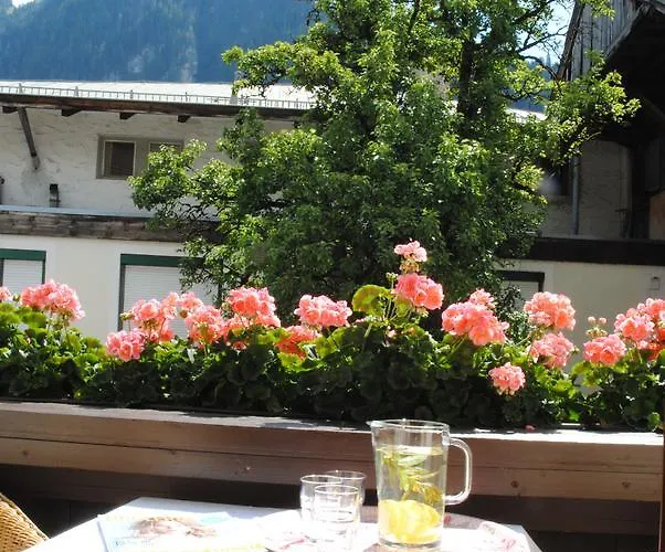 Gaestehaus Rieser 게스트하우스 메이른호픈