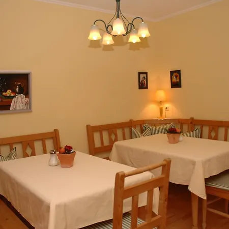 بيت ضيافة Gaestehaus Rieser 3*