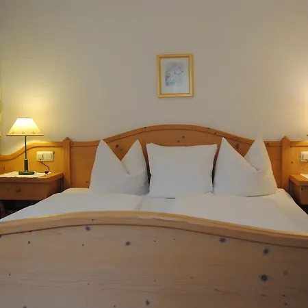 Gasthuis Gaestehaus Rieser 3*