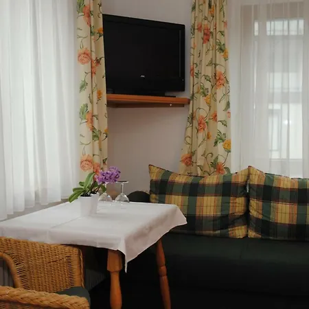 Gasthuis Gaestehaus Rieser