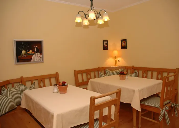 بيت ضيافة Gaestehaus Rieser 3*