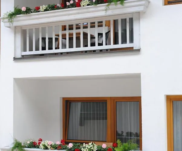 Gaestehaus Rieser بيت ضيافة مايرهوفن