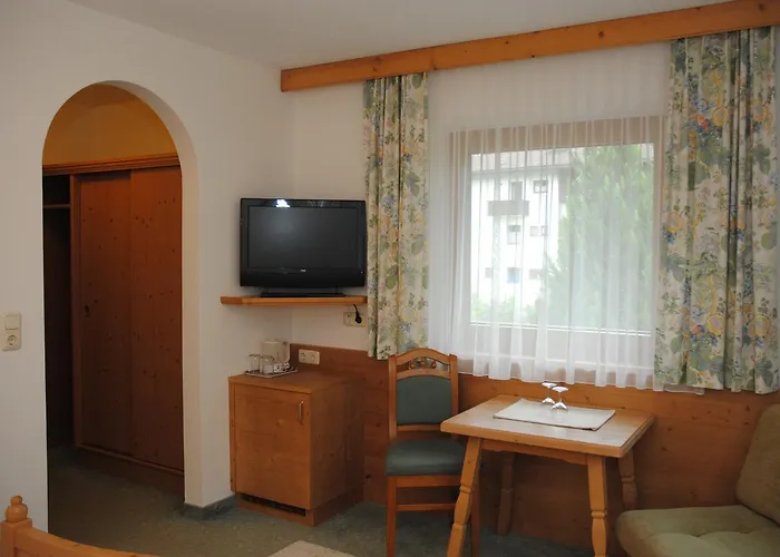 Gaestehaus Rieser بيت ضيافة 3*