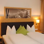 Gaestehaus Rieser 메이른호픈