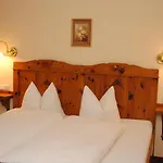 Gaestehaus Rieser 3* 메이른호픈